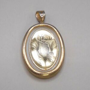 VTG Floral Transfer Pendant – Oval Gold Tone Necklace Charm – 1 1/4"